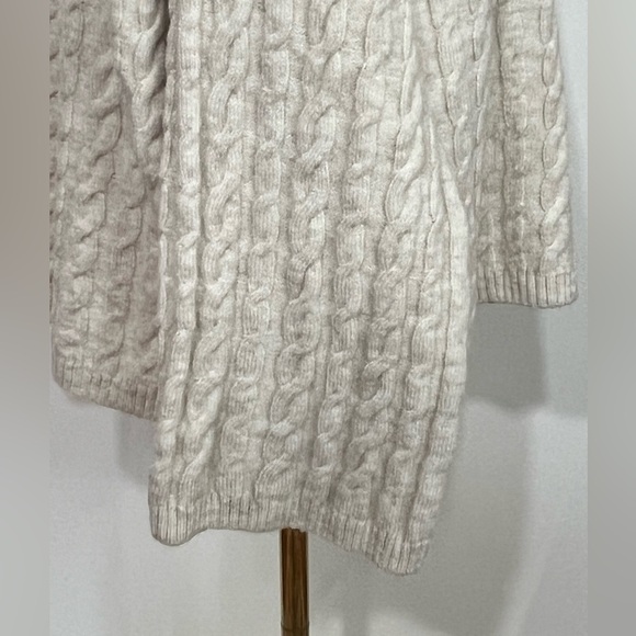Zara Cream Beige Cable Knit Crewneck Sweater Size Large - Picture 8 of 8